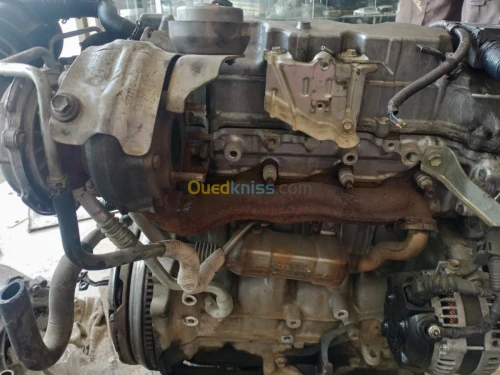 Moteur Toyota avensis