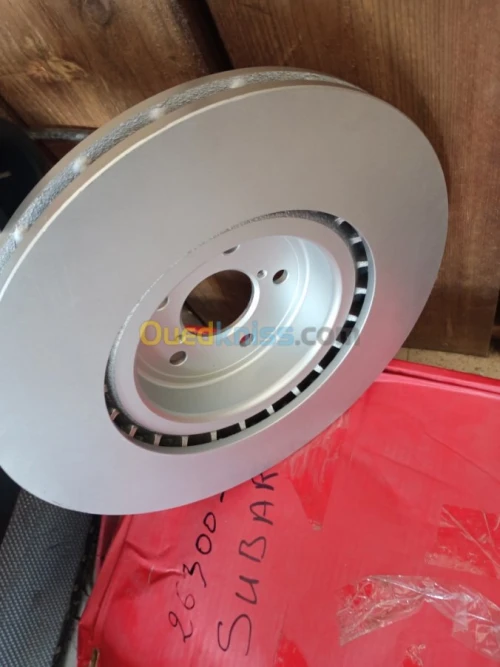 Disque de frein subaru impreza