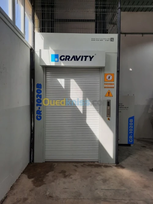 Montecharge marchandise hydraulique fabrication sur mesure - GRAVITY ALGERIE - interne ou externe