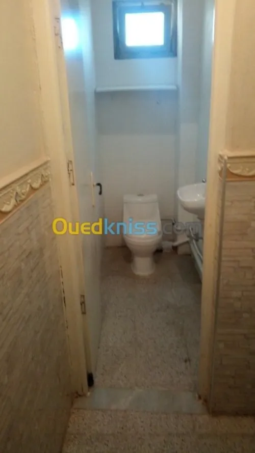 Location Appartement F4 Skikda Skikda