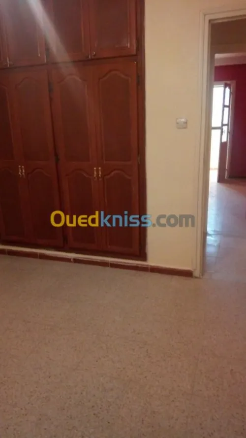 Location Appartement F4 Skikda Skikda