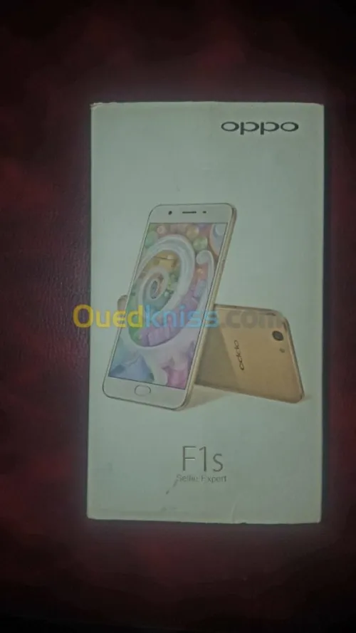 Oppo F1s