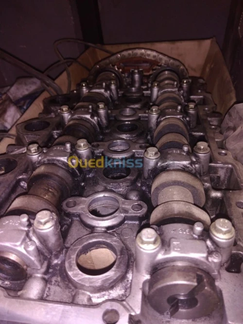 Culasse group et moteur