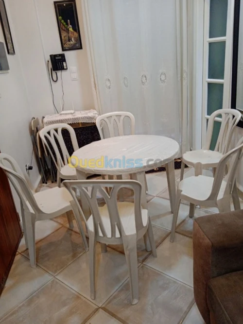 L'occasion chaises tables fête