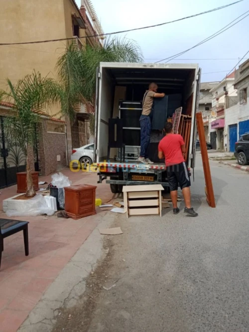 Déménagement  transport distribution 