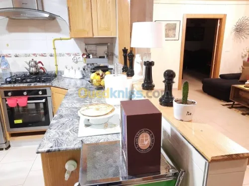 Vente meuble de cuisine + une table