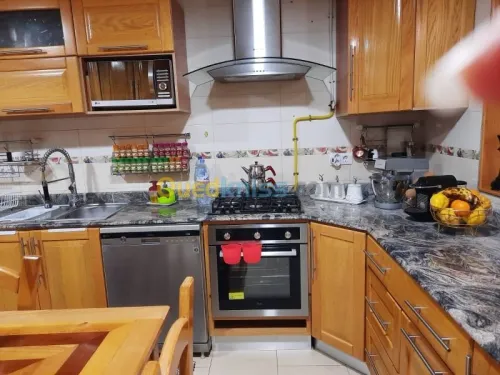 Vente meuble de cuisine + une table