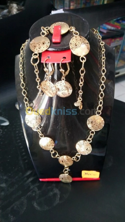 bijoux on acier inoxydable