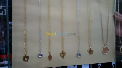 bijoux on acier inoxydable