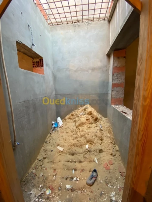 Vente Appartement F6 Tiaret Frenda