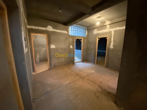 Vente Appartement F6 Tiaret Frenda