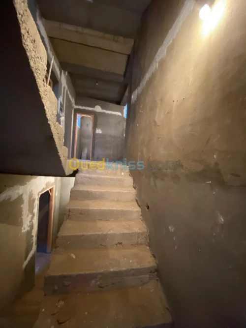 Vente Appartement F6 Tiaret Frenda