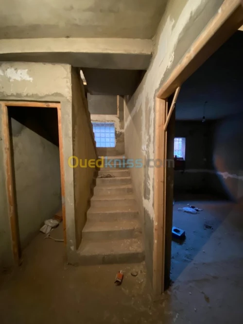 Vente Appartement F6 Tiaret Frenda