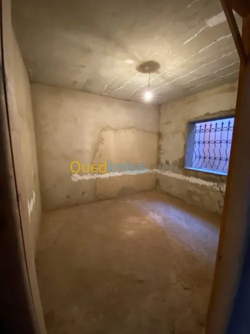 Vente Appartement F6 Tiaret Frenda