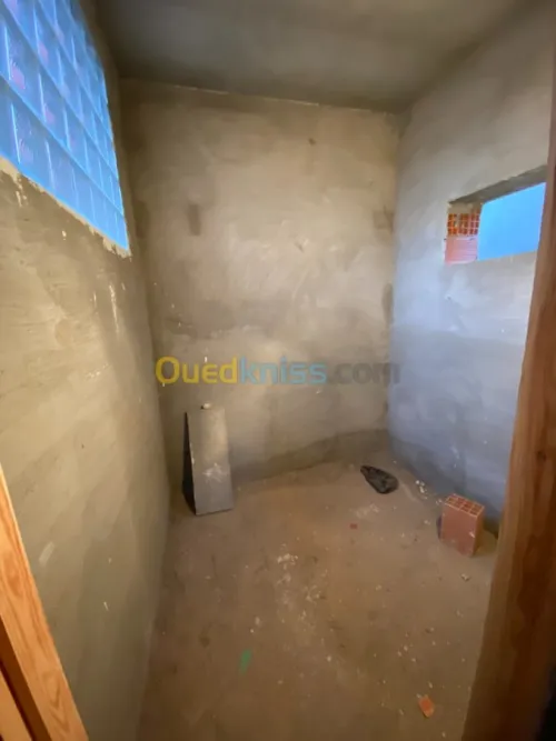 Vente Appartement F6 Tiaret Frenda