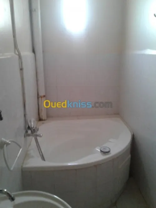 Location Appartement F3 Alger Bordj el bahri
