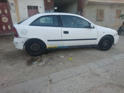 Opel Astra 2000 