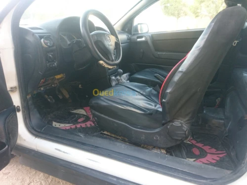 Opel Astra 2000 