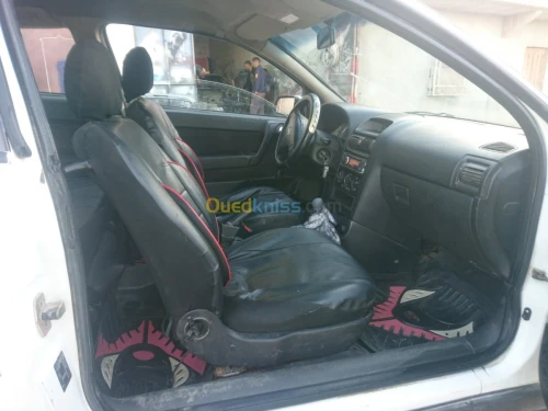 Opel Astra 2000 