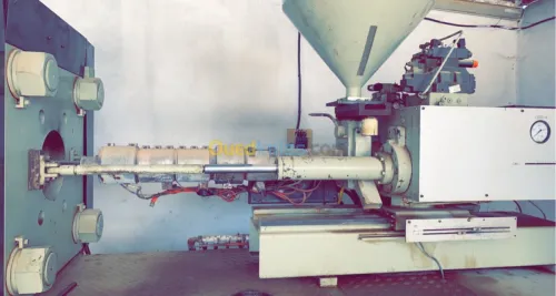 2Machine Billon 300T et moule tabouret