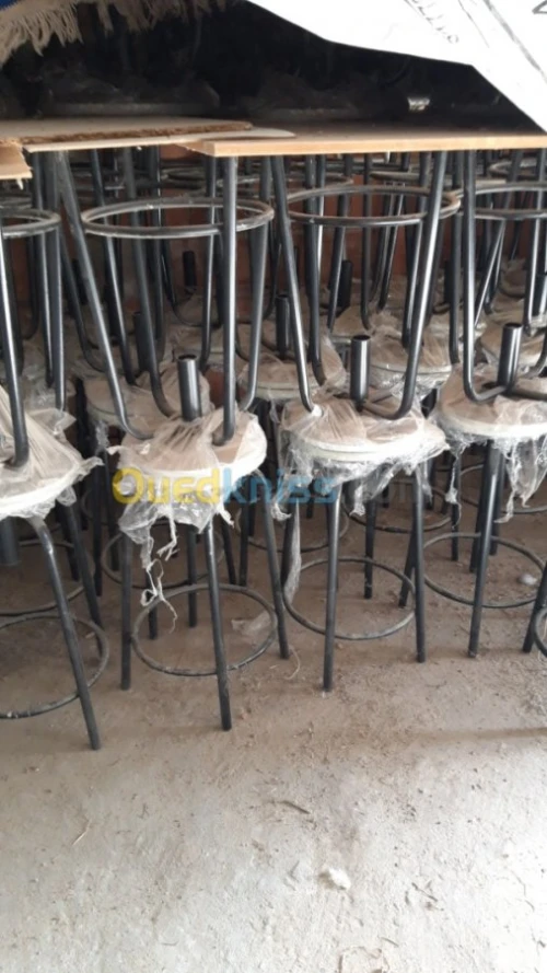 tabouret ascendant avec pose pieds