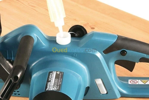 TRONCONNEUSE ELECTRIQUE MAKITA 1800W