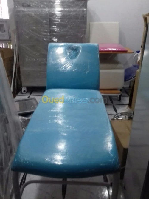 Table de massages et de consultation