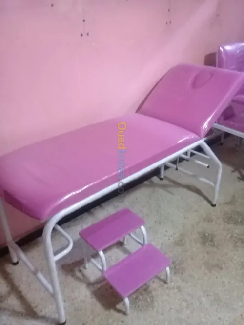 Table de massages et de consultation