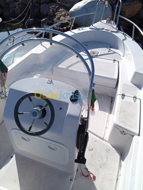 bateau polyor SEA ACALITE 