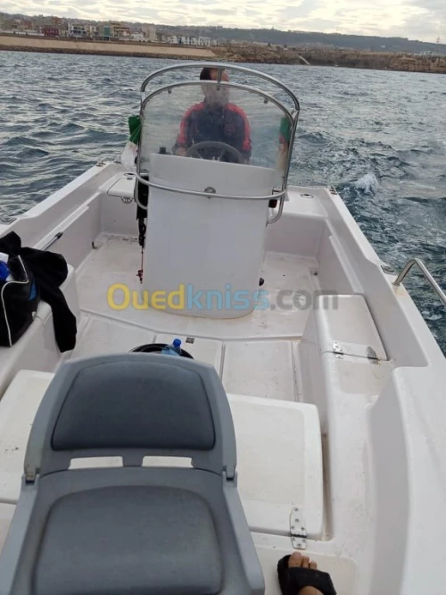 bateau polyor SEA ACALITE 