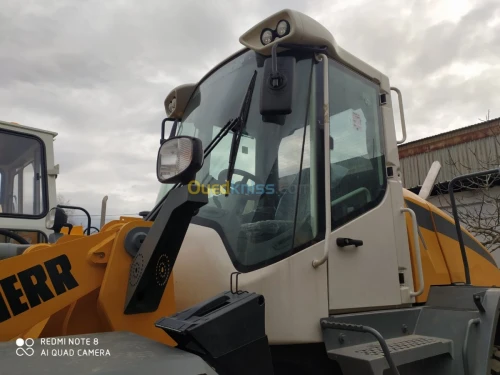 Pare brise LIEBHERR