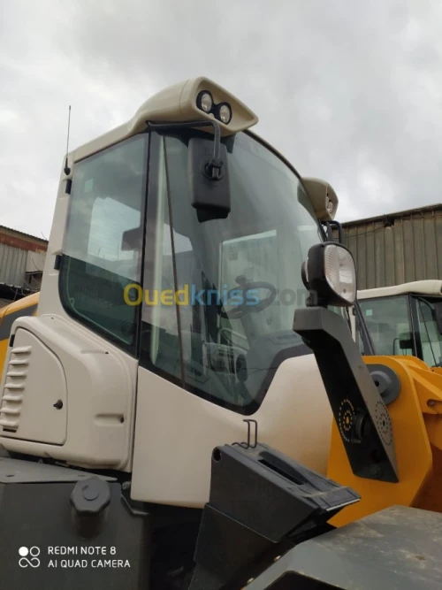 Pare brise LIEBHERR