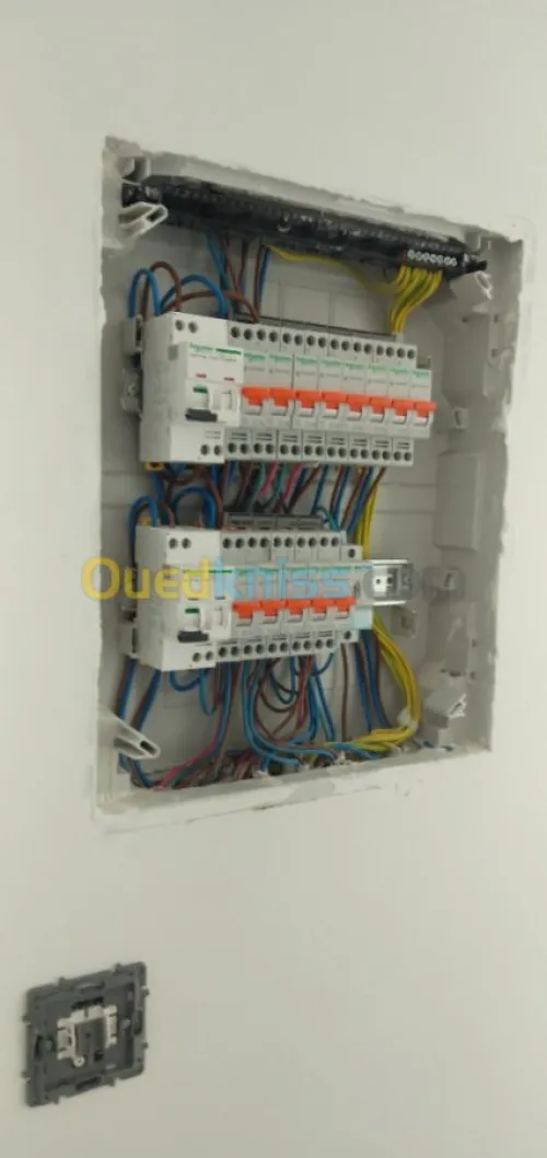 Électricité, climatiseur, placo BA13,P