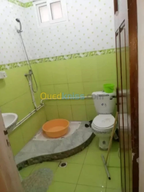 Location vacances Appartement F3 Skikda Collo