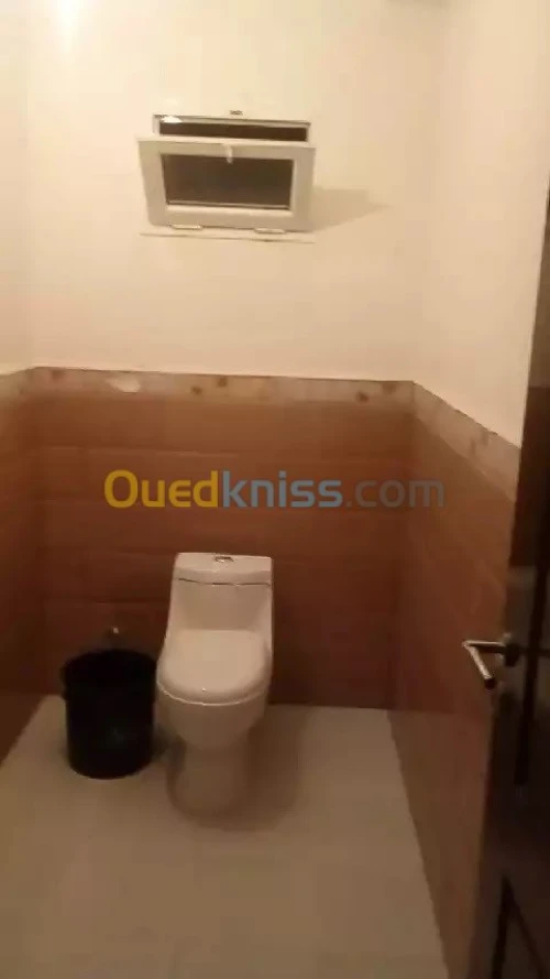 Location vacances Appartement F3 Skikda Collo
