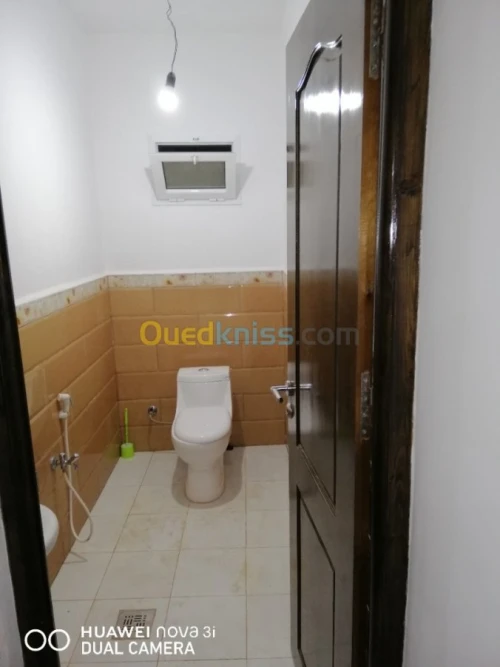 Location vacances Appartement F3 Skikda Collo