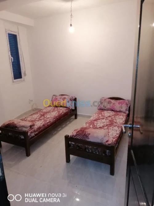 Location vacances Appartement F3 Skikda Collo