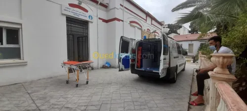 Ambulance privé transport des malades سيارة اسعاف خاصة نقل المرضى