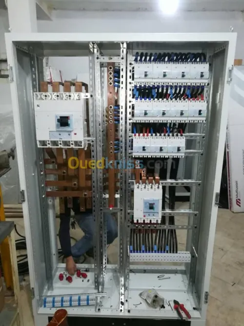 tableautier Cablage des armoires 