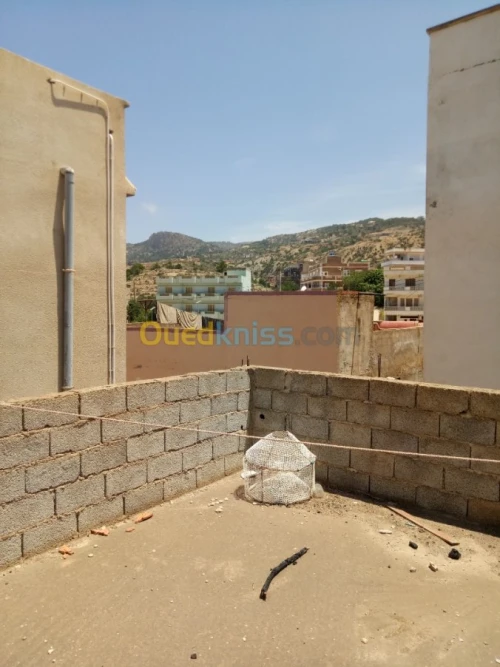 Vente bien immobilier Tlemcen Dar yaghmouracene