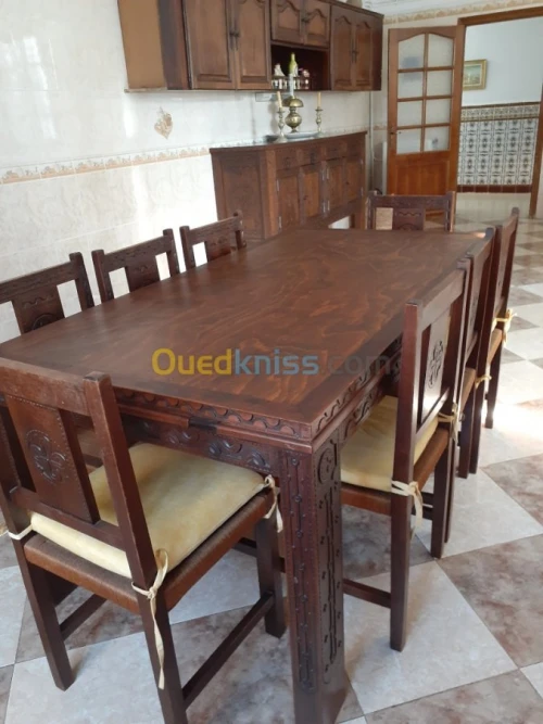 table et bahut