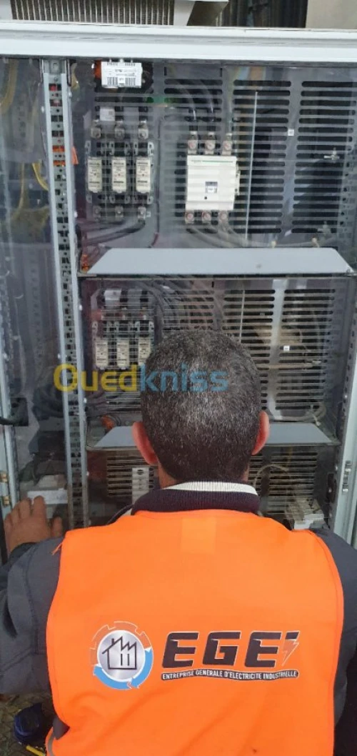 Batteries de Condensateurs & Compensation d'Énergie Réactive  Réduisez votre Facture Sonelgaz