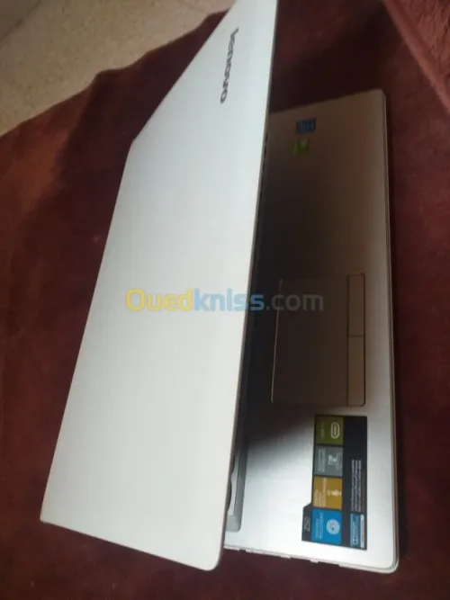 Pc Lenovo n9i bzf habat caba mn canada