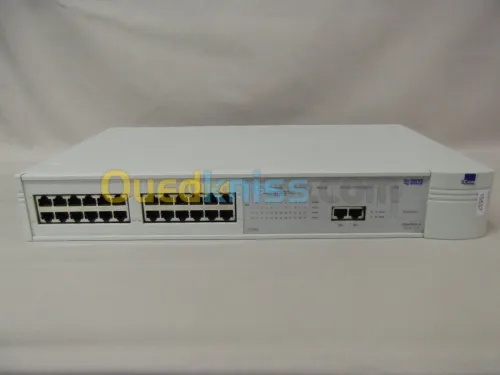 switch 3com 24 ports et 2 ports gigabi