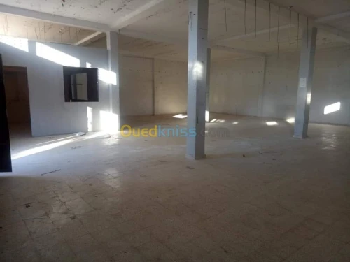 Vente Local Relizane Oued rhiou