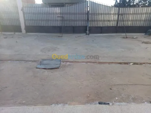 Vente Local Relizane Oued rhiou