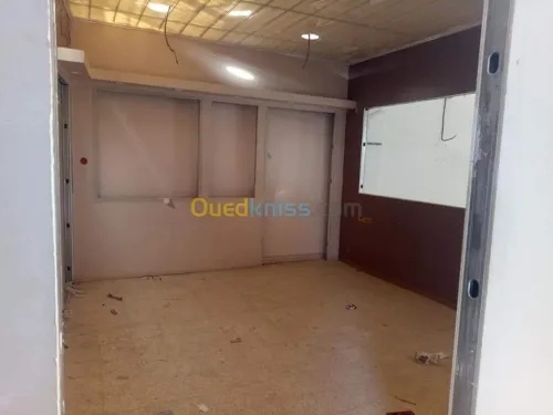 Vente Local Relizane Oued rhiou