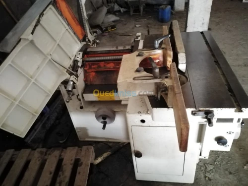Machine scm