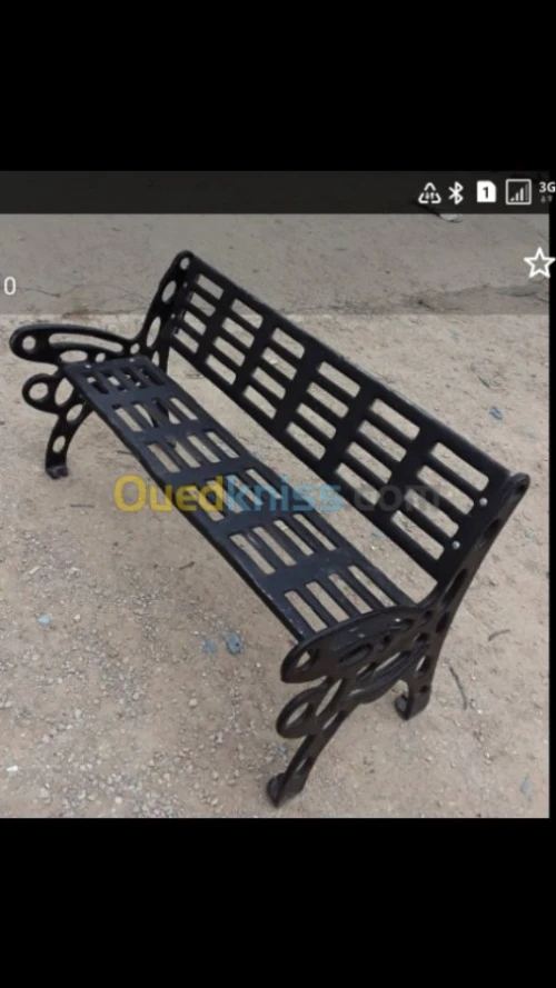 banc public . Corbeille public 