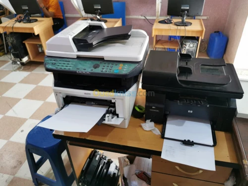 materiel cyber cafe  